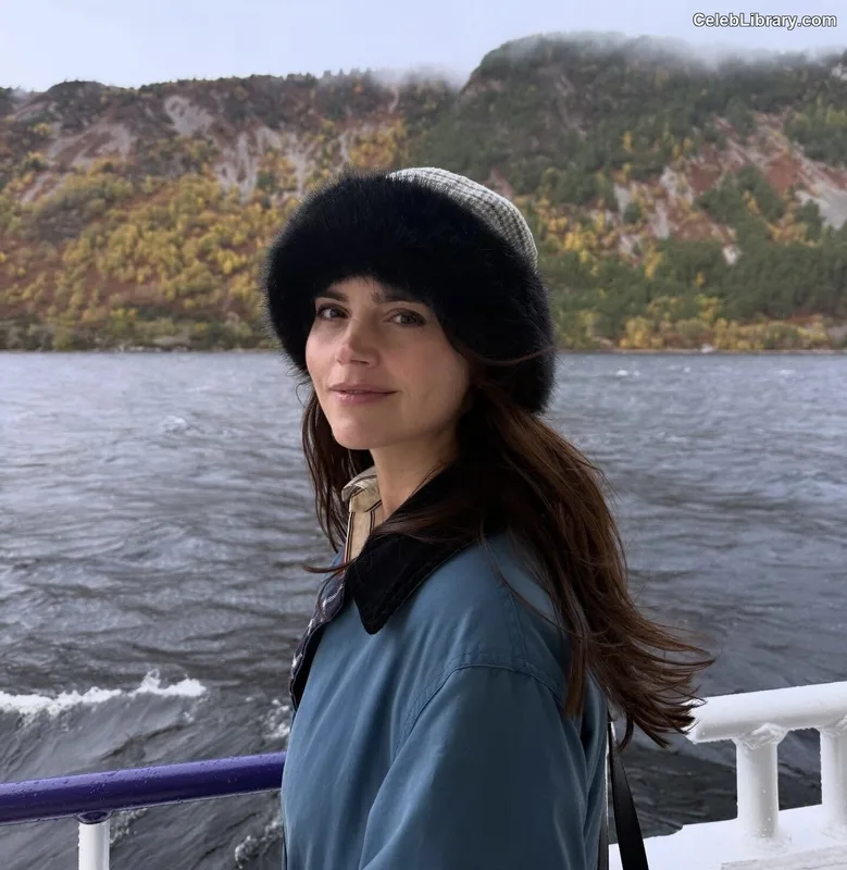 Jenna Coleman photo 11 of 499