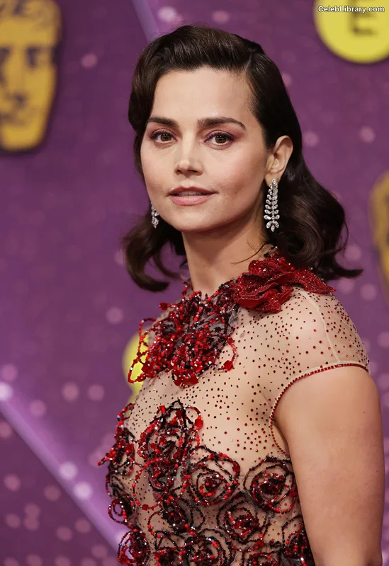 Jenna Coleman photo 6 of 499
