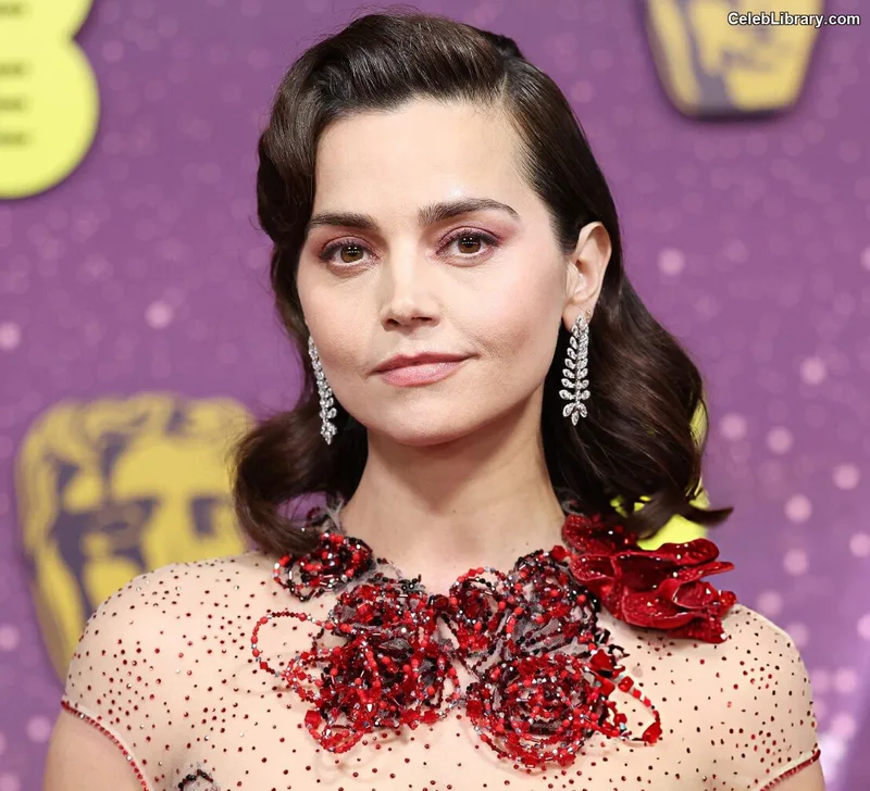 Jenna Coleman photo 7 of 499