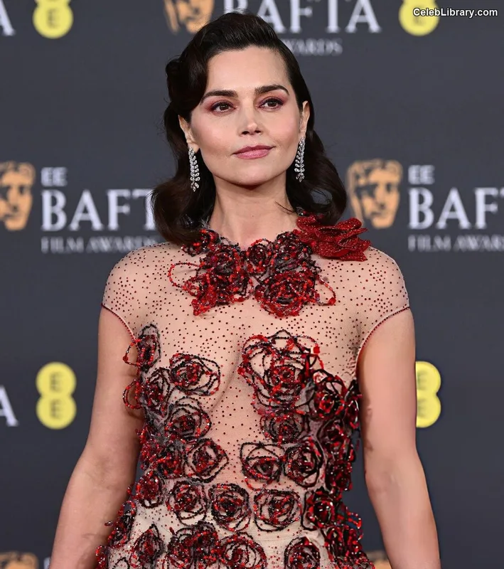 Jenna Coleman photo 10 of 499