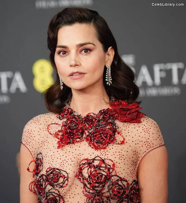 Jenna Coleman photo 11 of 499