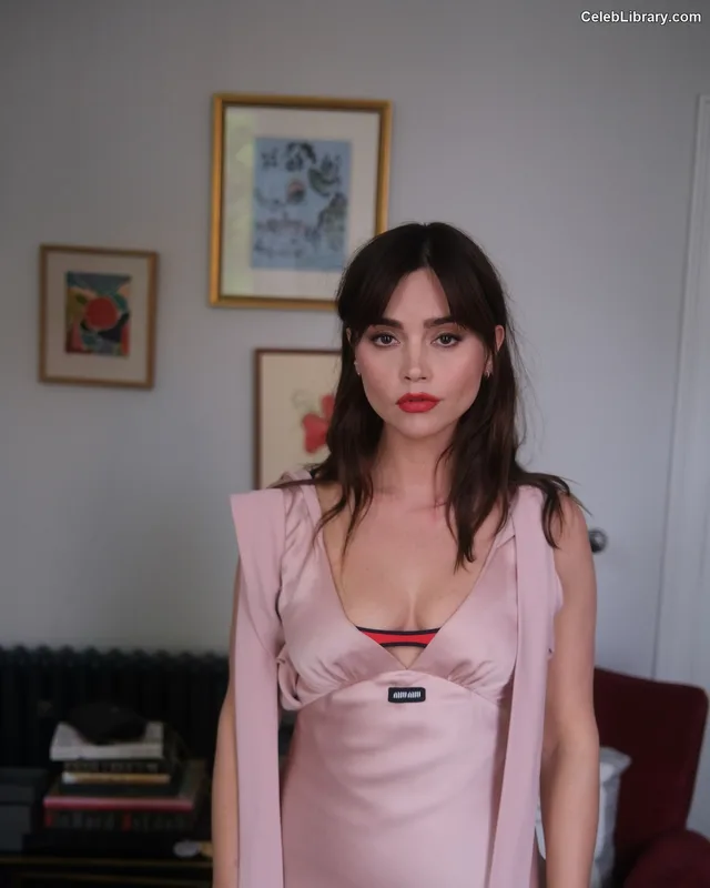 Jenna Coleman photo 13 of 499