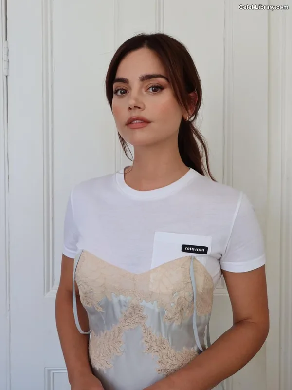 Jenna Coleman photo 20 of 499
