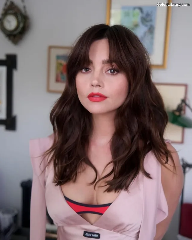 Jenna Coleman photo 8 of 499