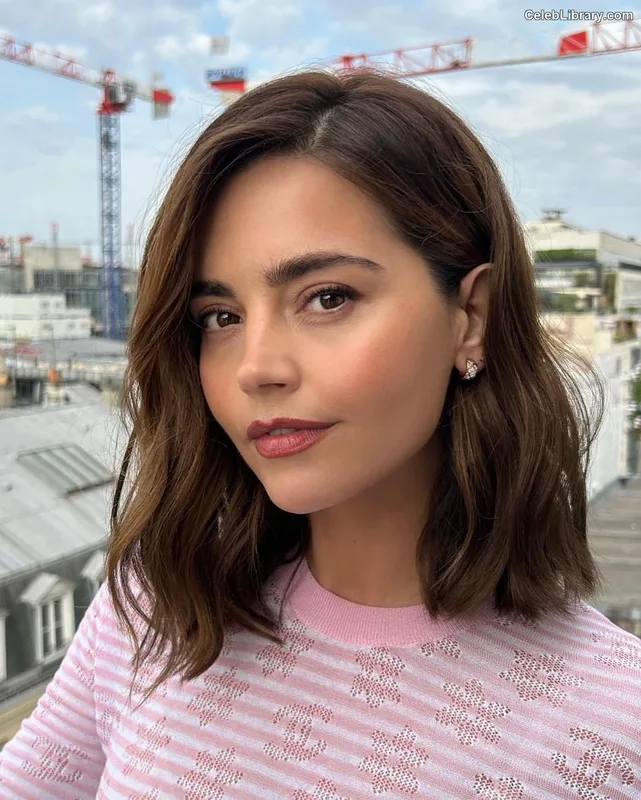 Jenna Coleman photo 2 of 499