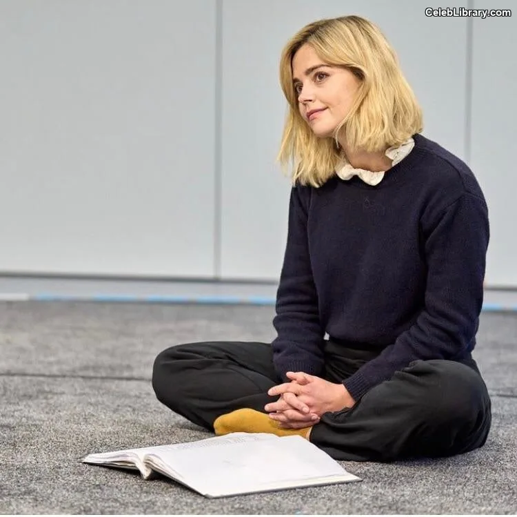 Jenna Coleman photo 7 of 499