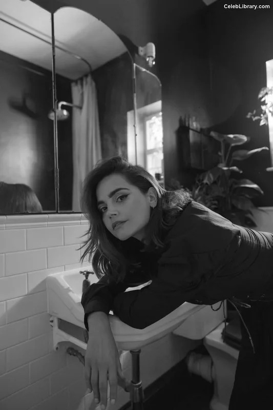 Jenna Coleman photo 13 of 499
