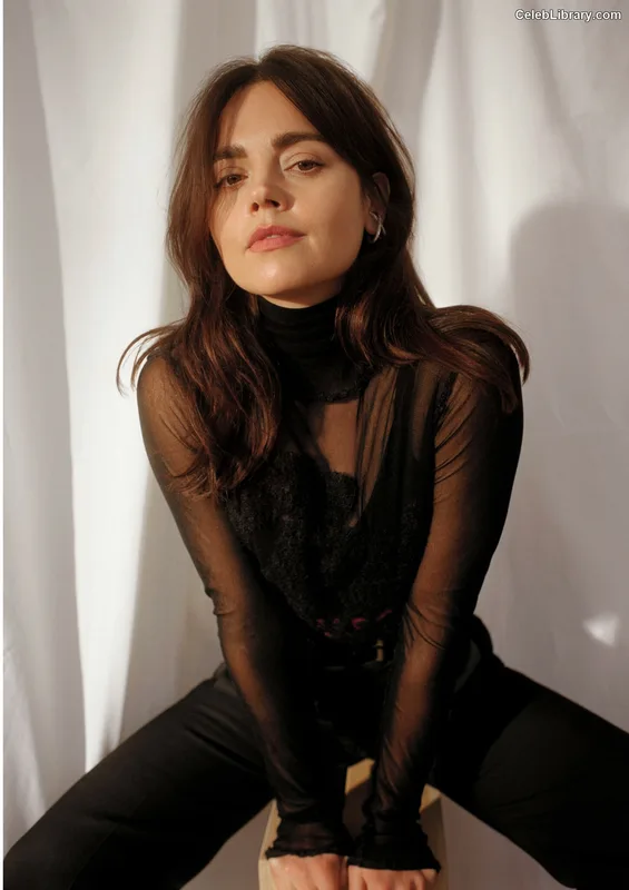 Jenna Coleman photo 22 of 499