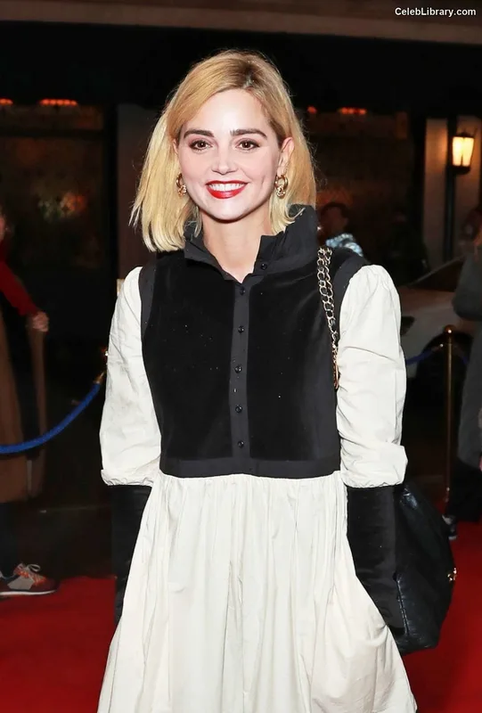 Jenna Coleman photo 24 of 499