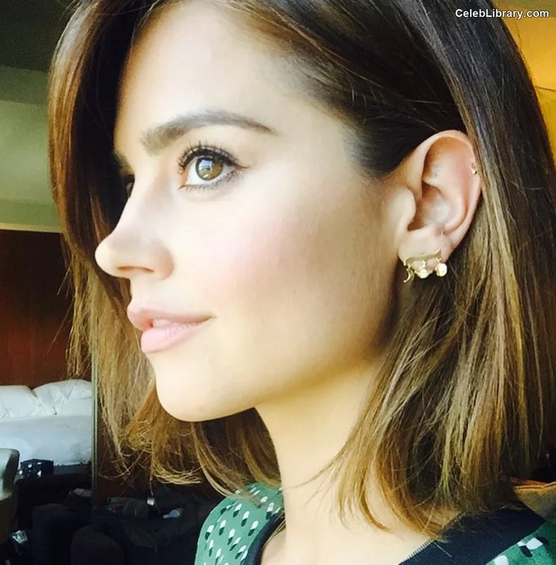 Jenna Coleman photo 13 of 499