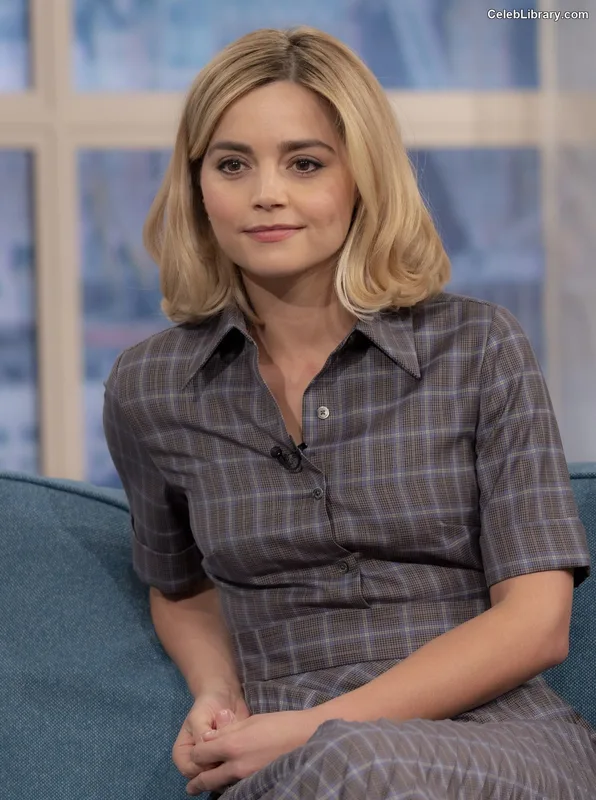 Jenna Coleman photo 15 of 499