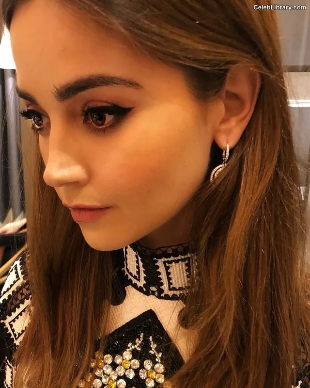Jenna Coleman photo 21 of 499
