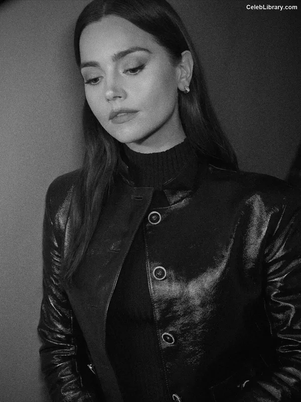 Jenna Coleman photo 3 of 499