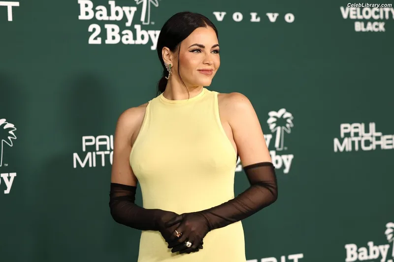 Jenna Dewan photo 2 of 563