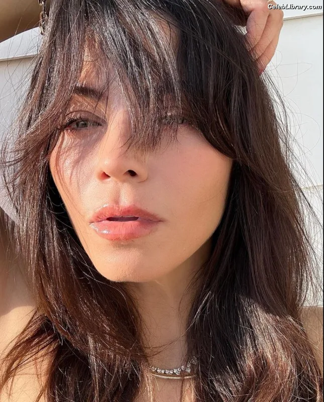 Jenna Dewan photo 9 of 563