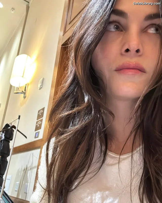 Jenna Dewan photo 9 of 563