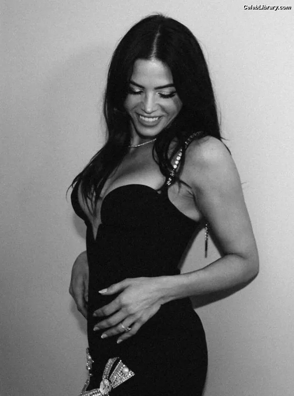 Jenna Dewan photo 23 of 563
