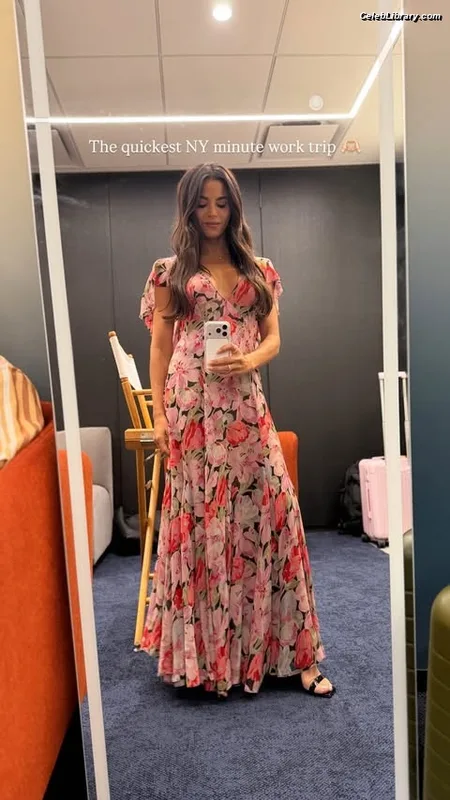Jenna Dewan photo 1 of 563