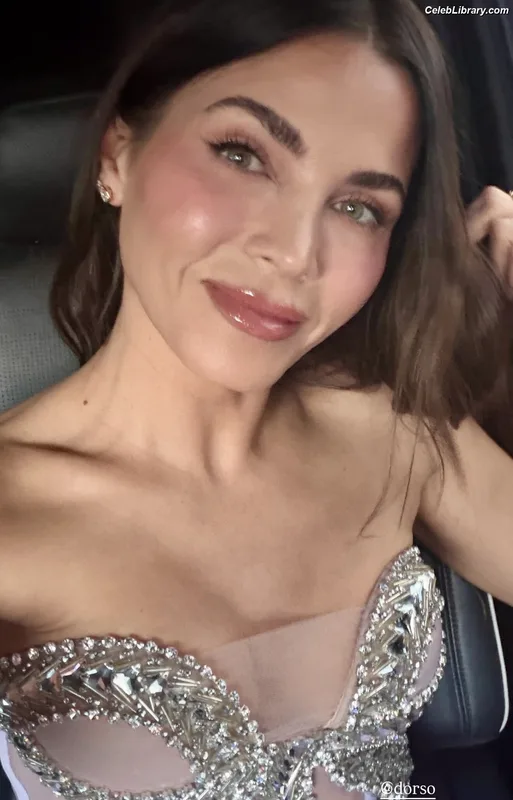 Jenna Dewan photo 17 of 563