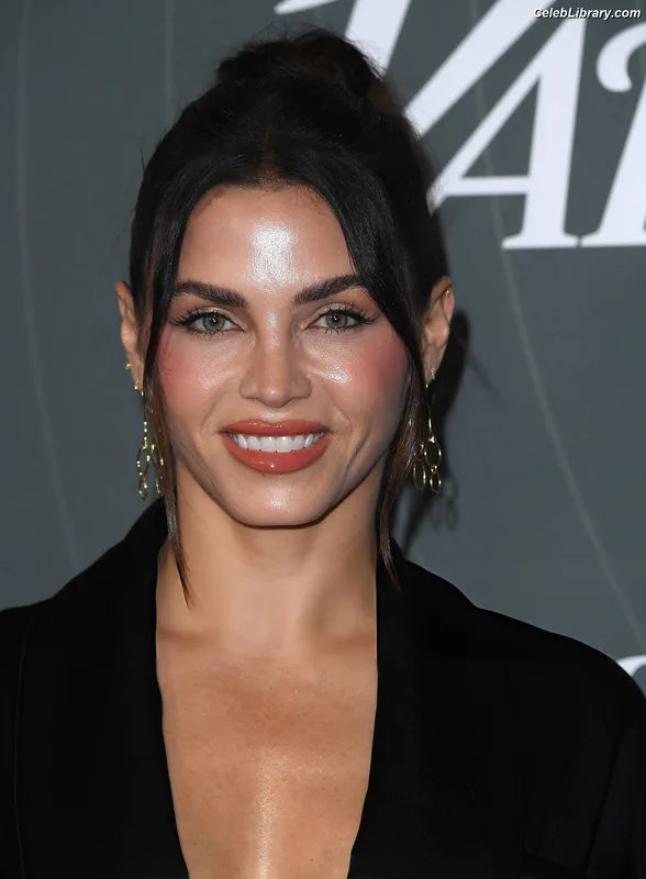 Jenna Dewan photo 9 of 563