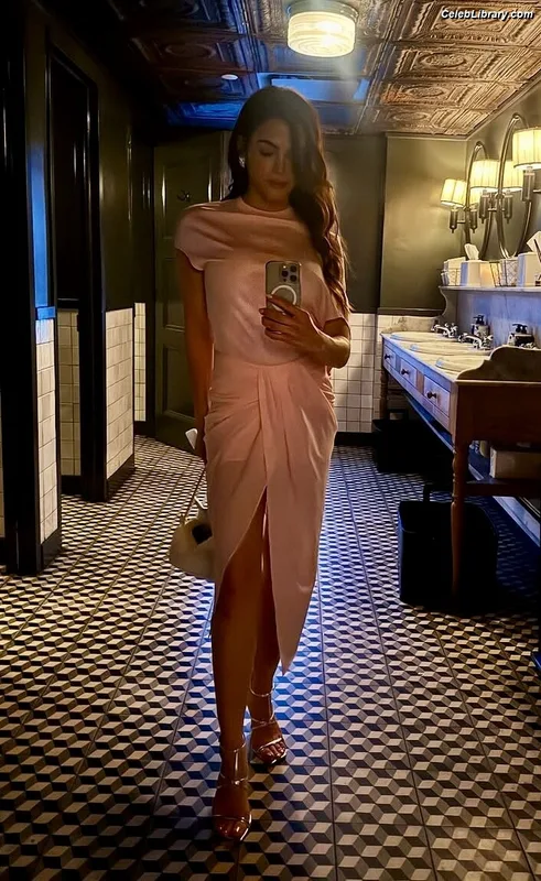 Jenna Dewan photo 6 of 563