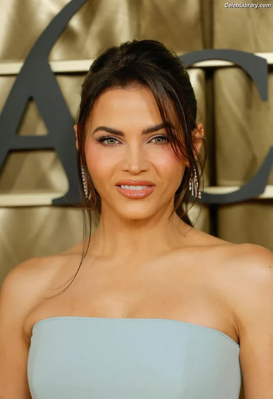 Jenna Dewan photo 2 of 563