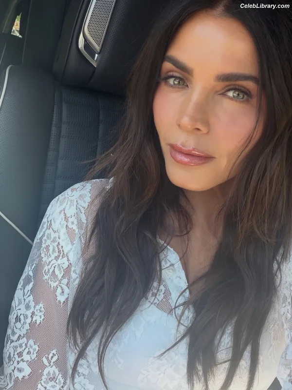 Jenna Dewan photo 23 of 563