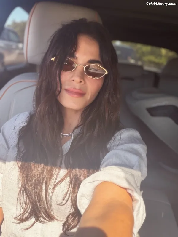 Jenna Dewan photo 11 of 563