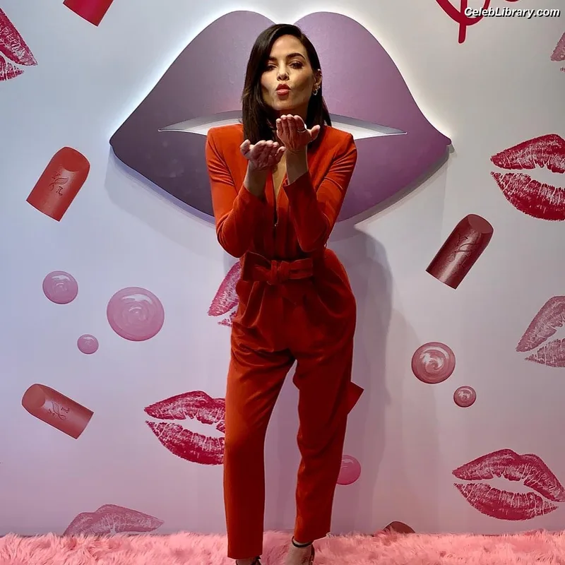 Jenna Dewan photo 10 of 563
