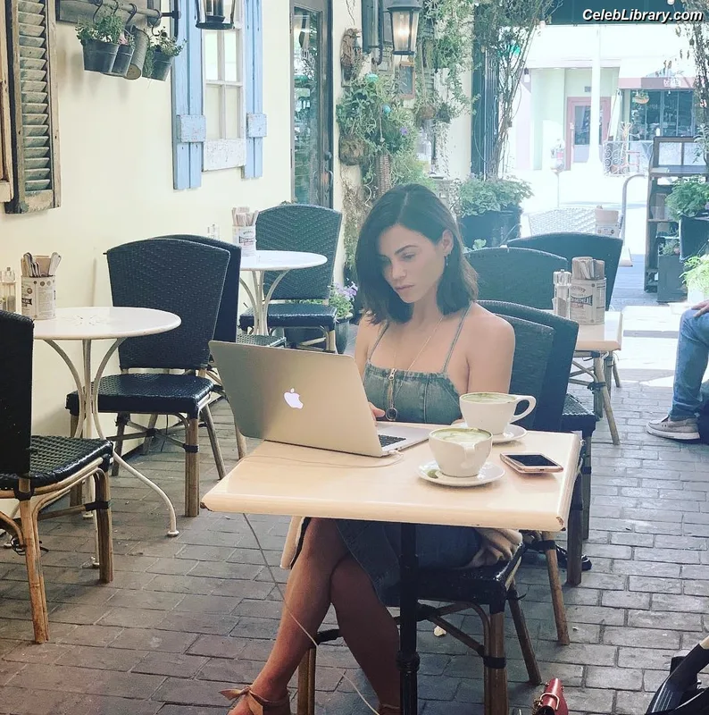 Jenna Dewan photo 5 of 563