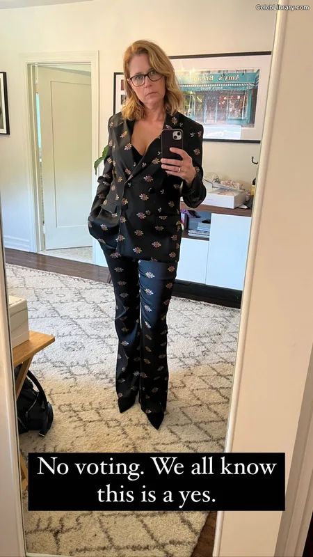 Jenna Fischer photo 23 of 112