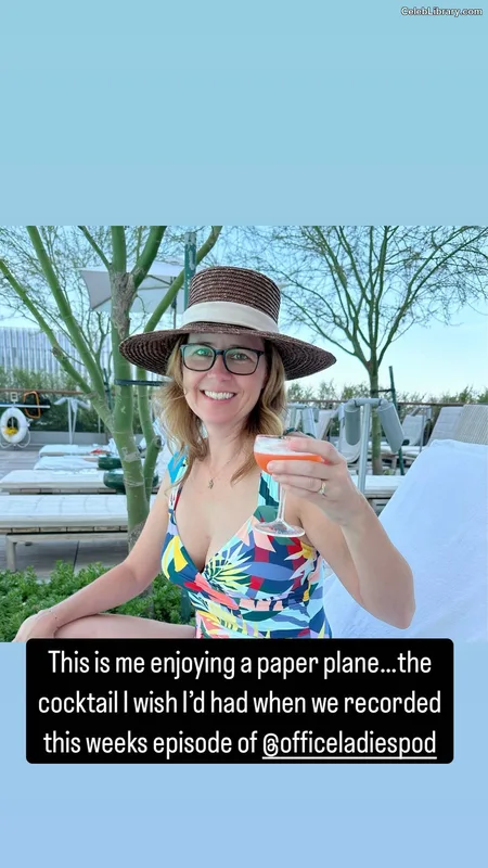 Jenna Fischer photo 16 of 112