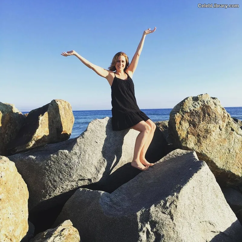 Jenna Fischer photo 1 of 112
