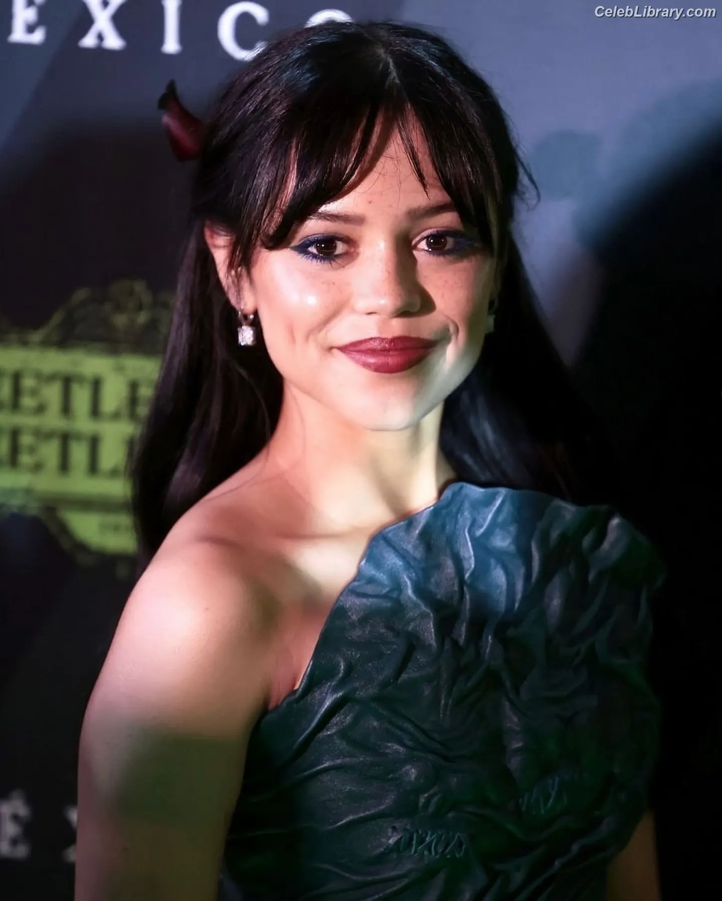 Jenna Ortega photo 17 of 5475