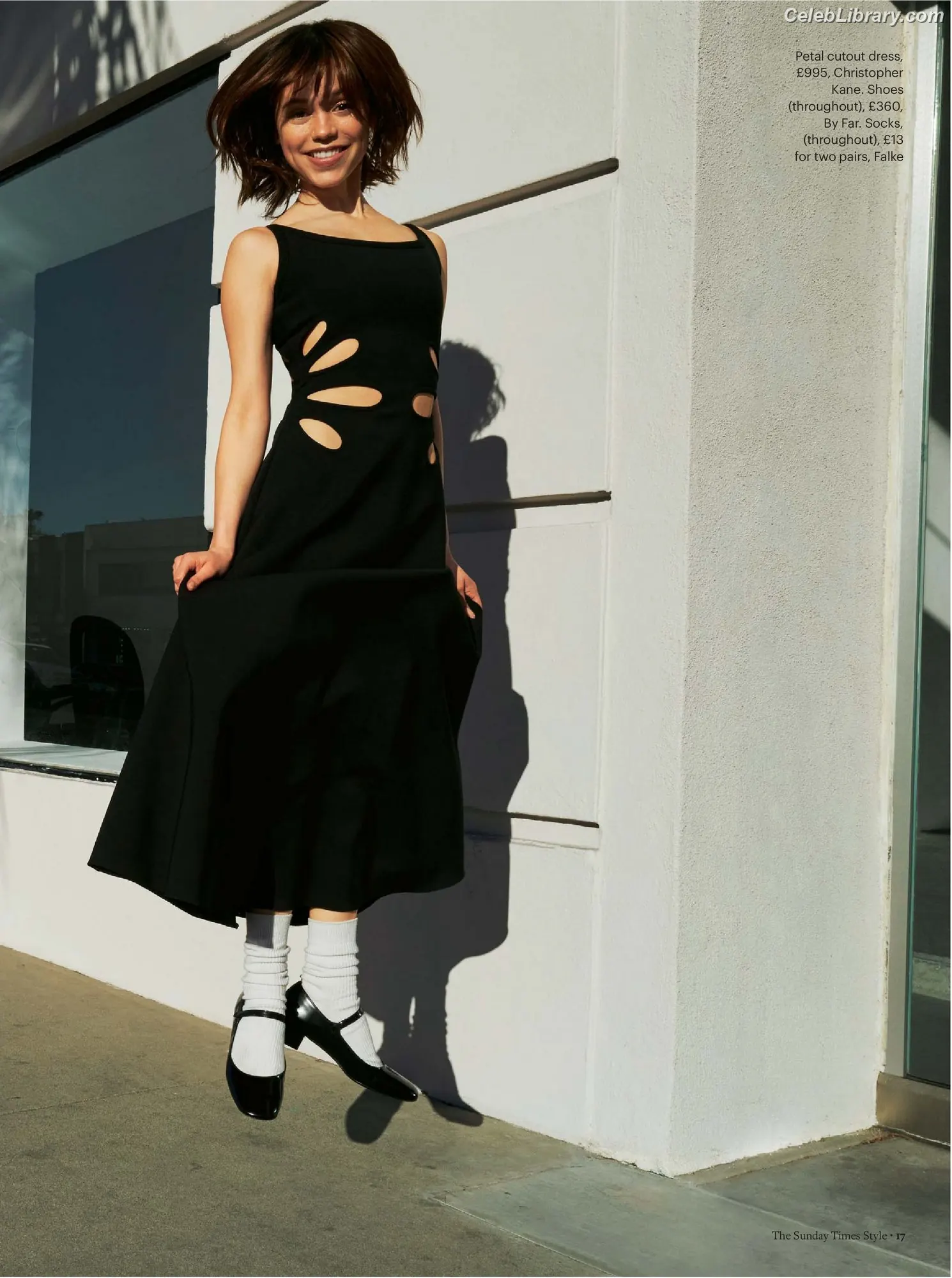 Jenna Ortega photo 22 of 5475