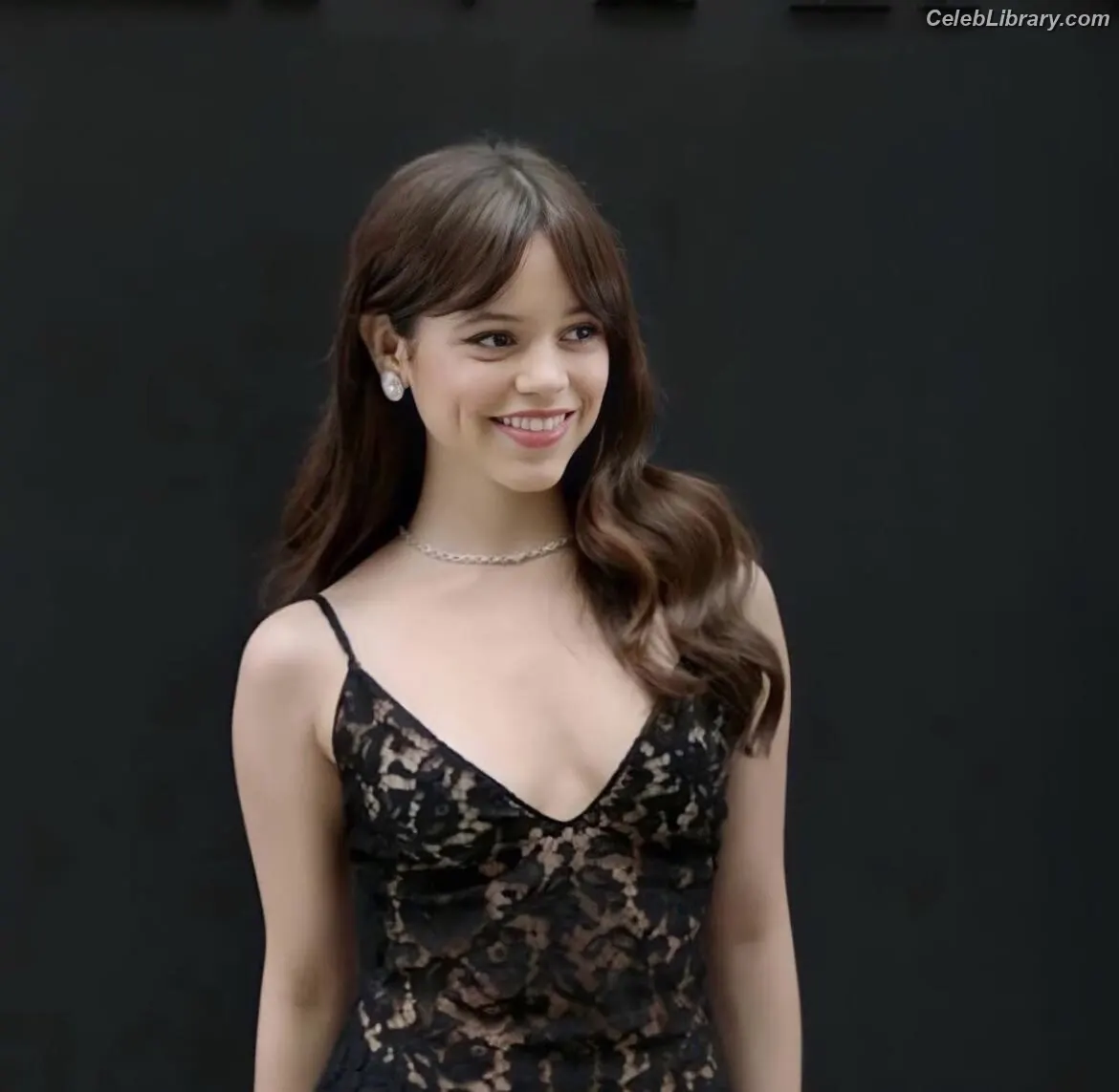 Jenna Ortega photo 11 of 5475