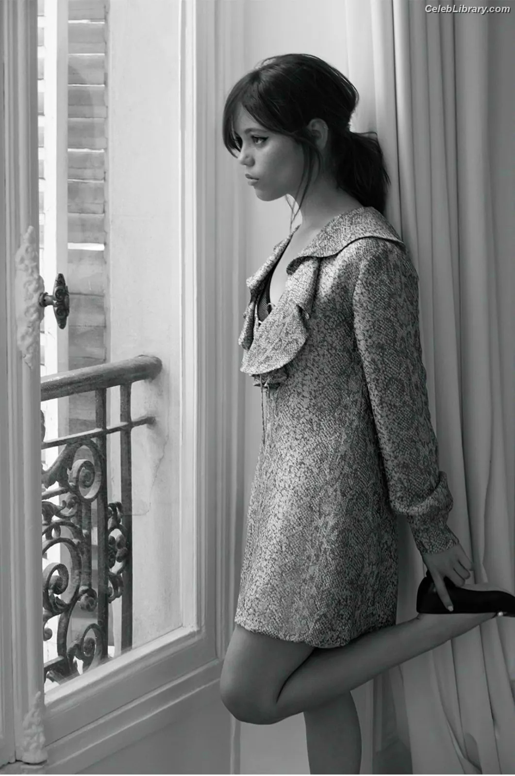 Jenna Ortega photo 21 of 5475