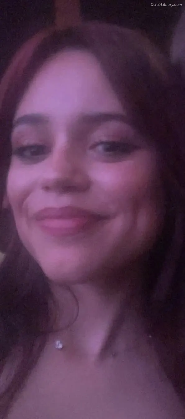 Jenna Ortega photo 24 of 5475
