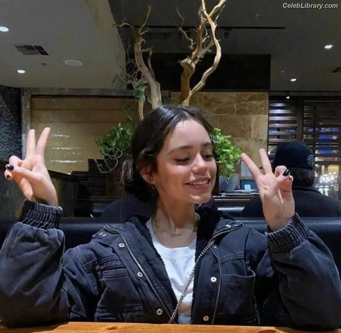 Jenna Ortega photo 23 of 5475