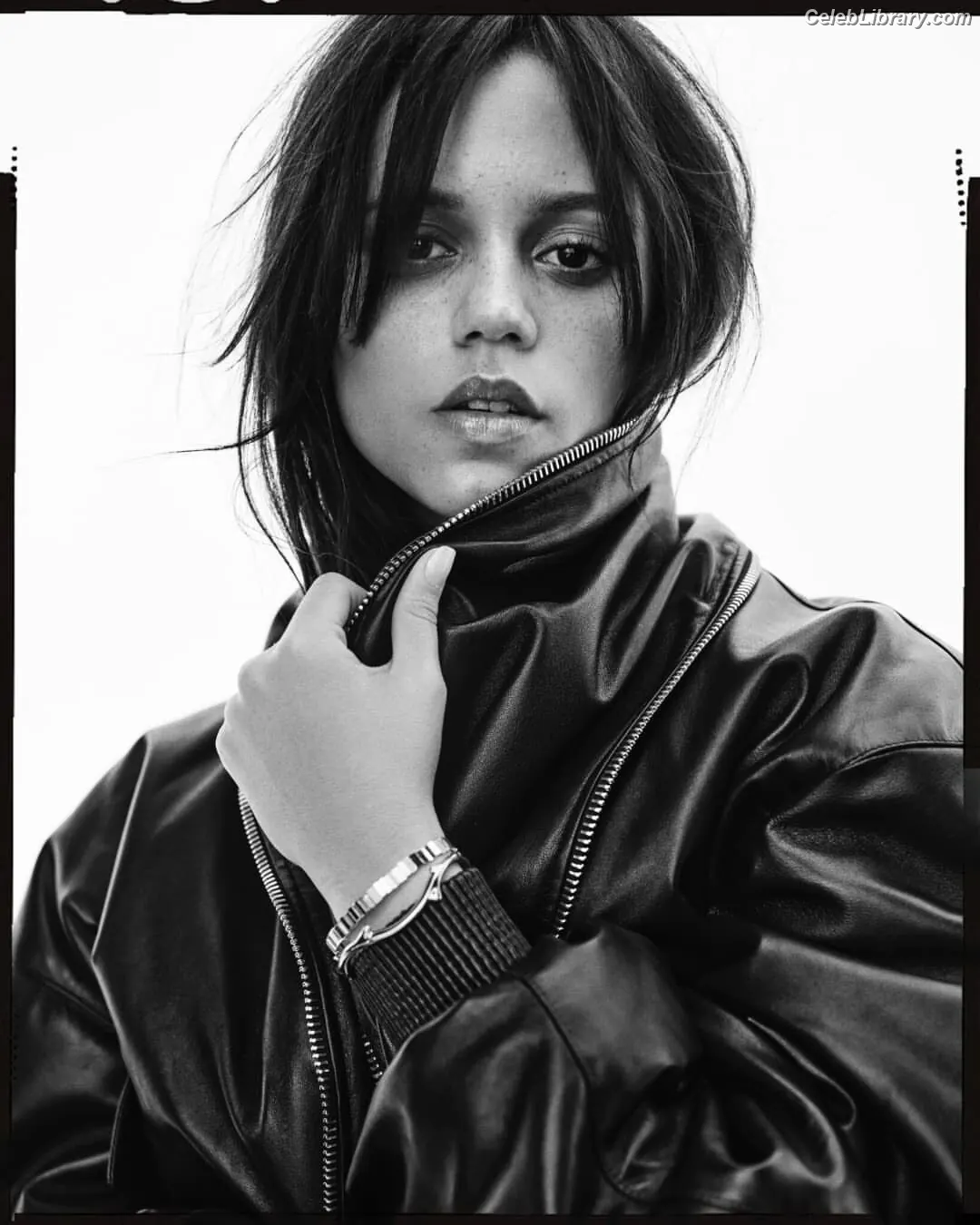 Jenna Ortega photo 24 of 5475