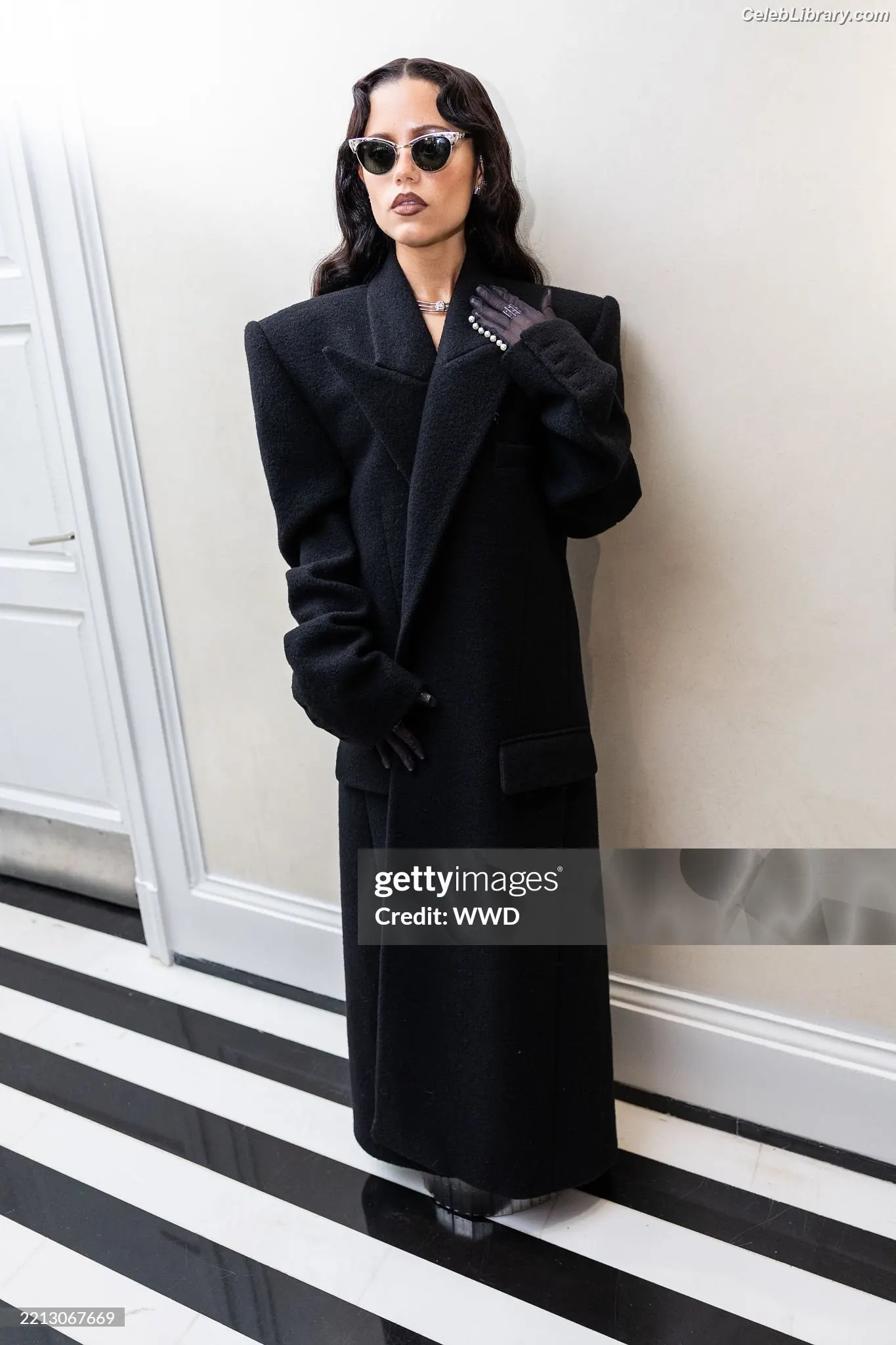 Jenna Ortega photo 22 of 5475