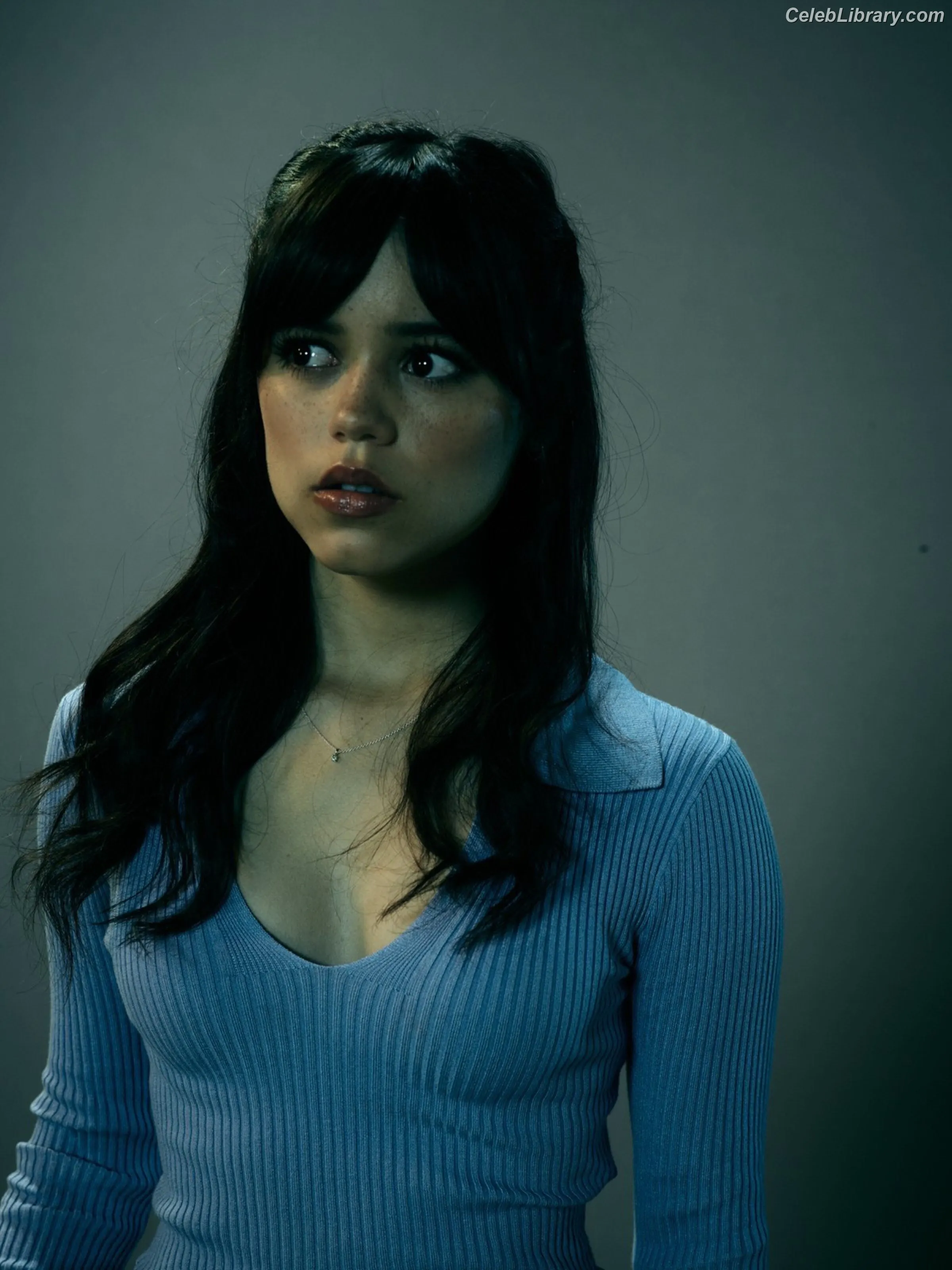 Jenna Ortega photo 2 of 5475