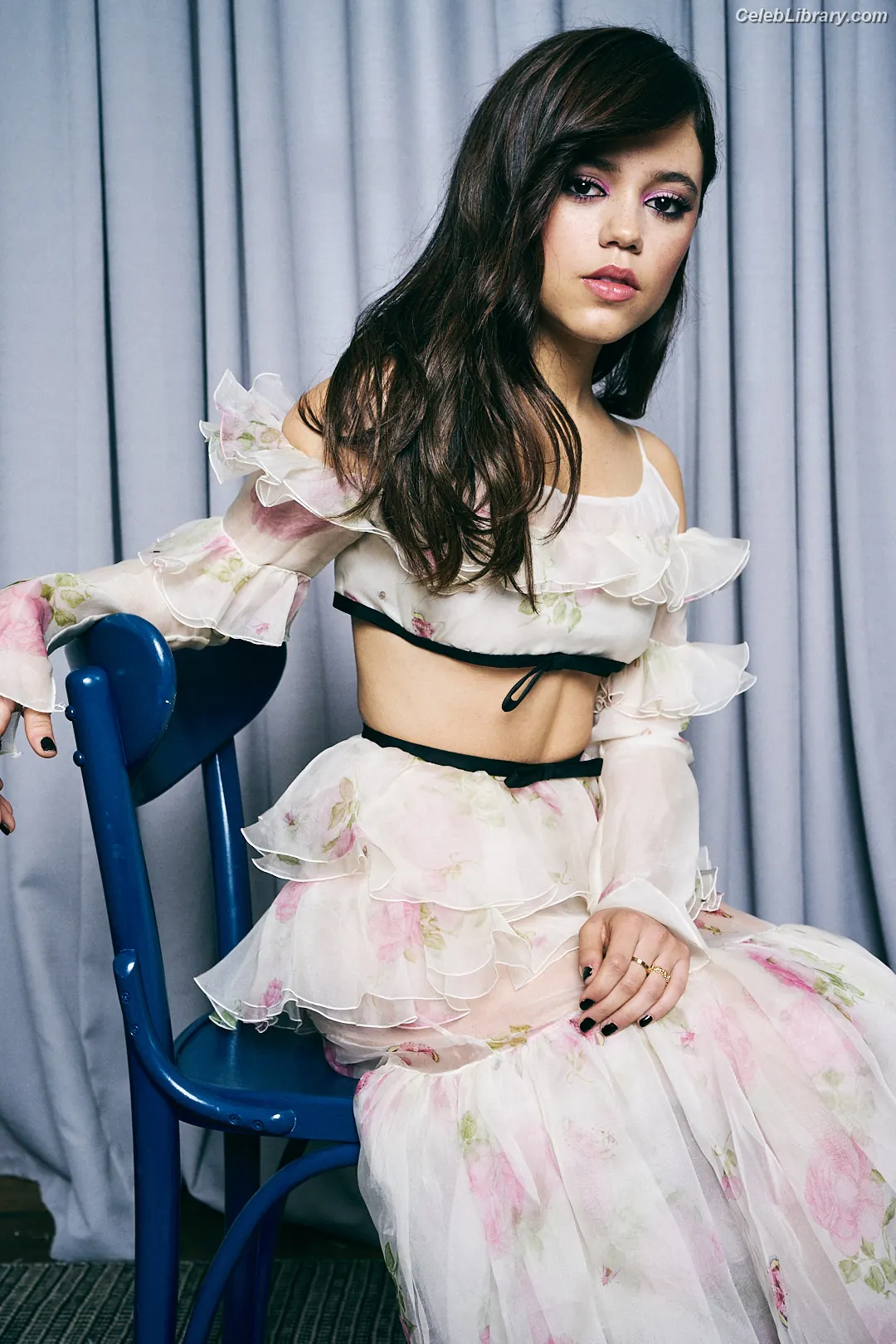 Jenna Ortega photo 1 of 5475