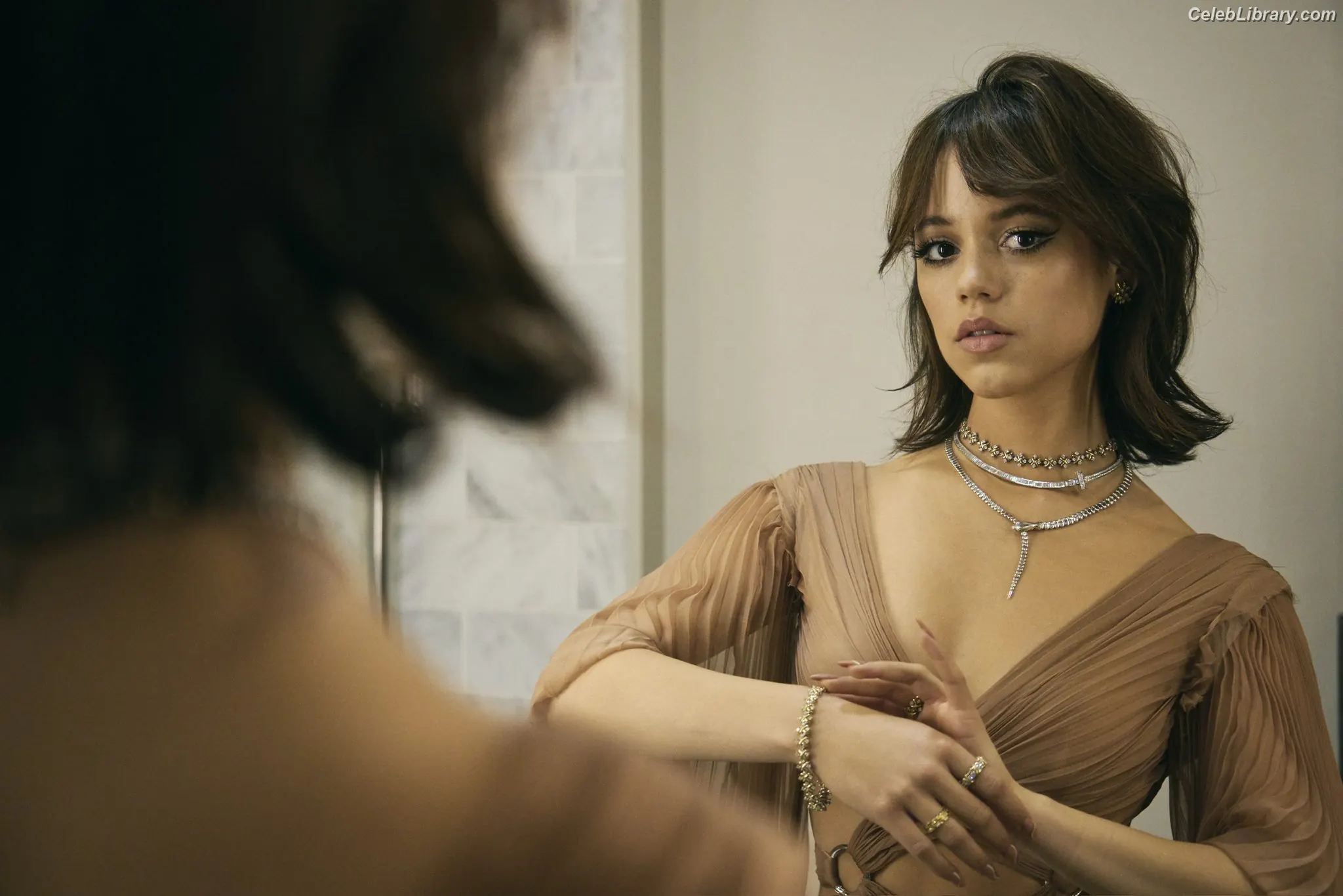 Jenna Ortega photo 1 of 5475