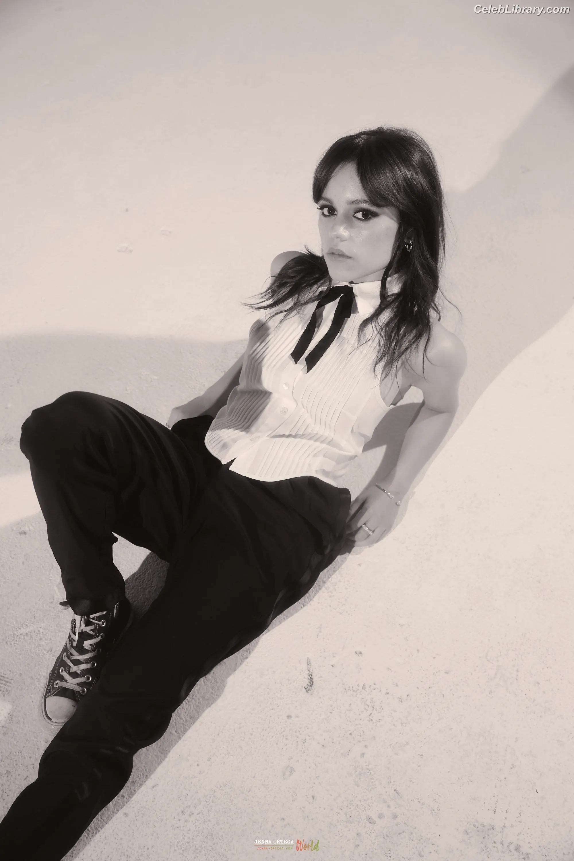 Jenna Ortega photo 19 of 5475