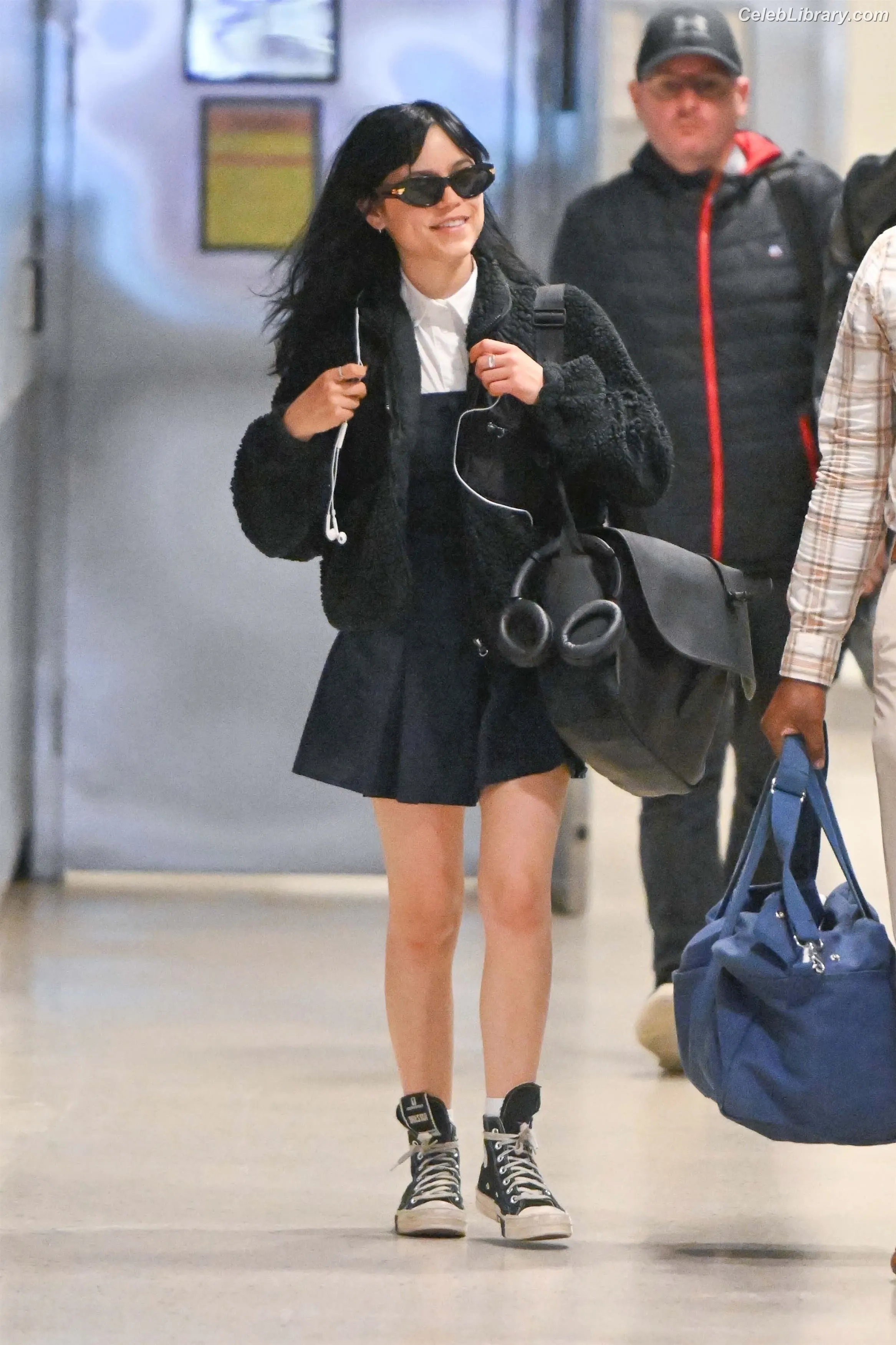 Jenna Ortega photo 14 of 5475