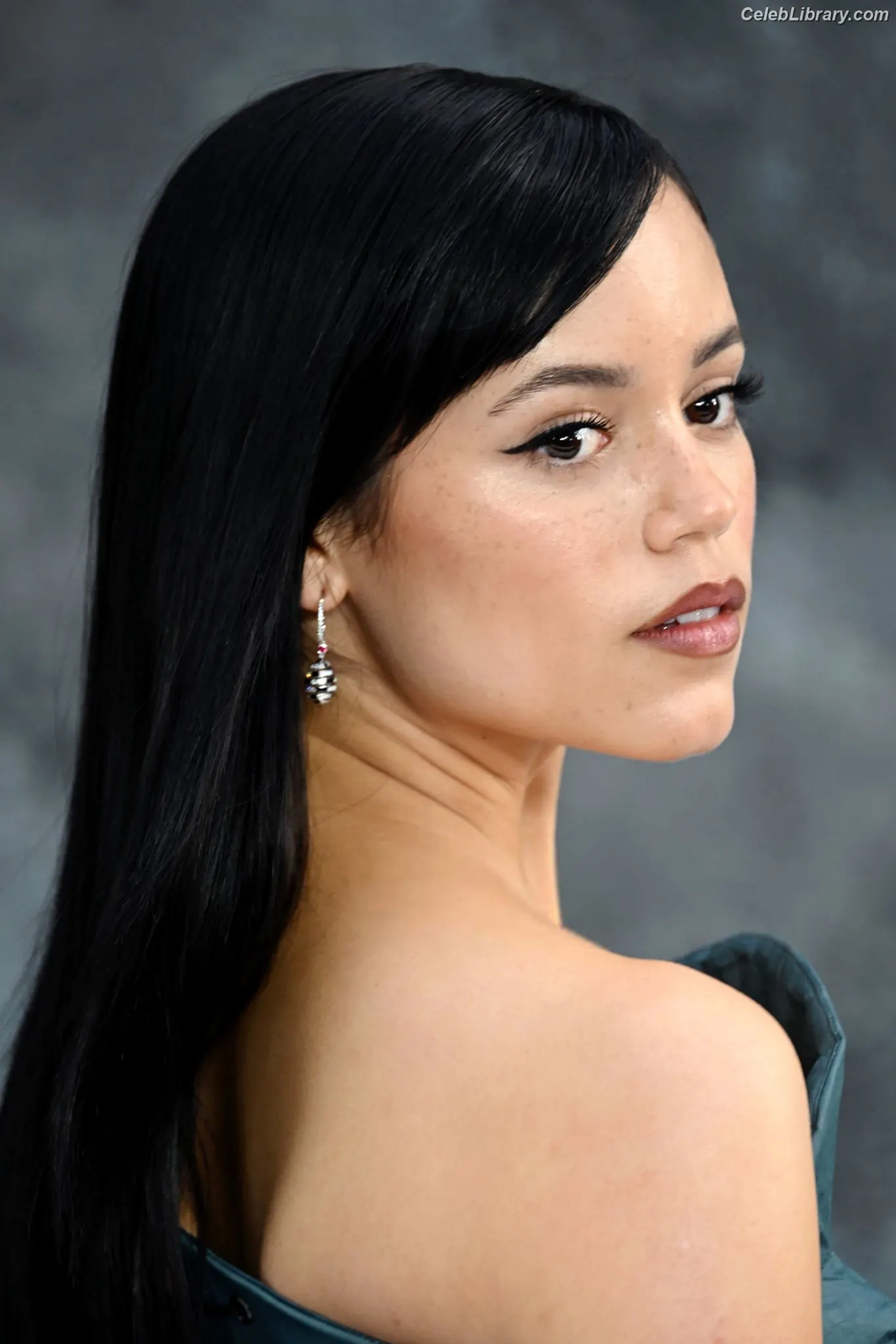 Jenna Ortega photo 10 of 5475
