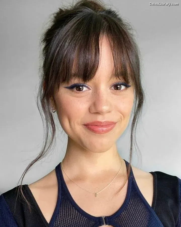 Jenna Ortega photo 9 of 5475