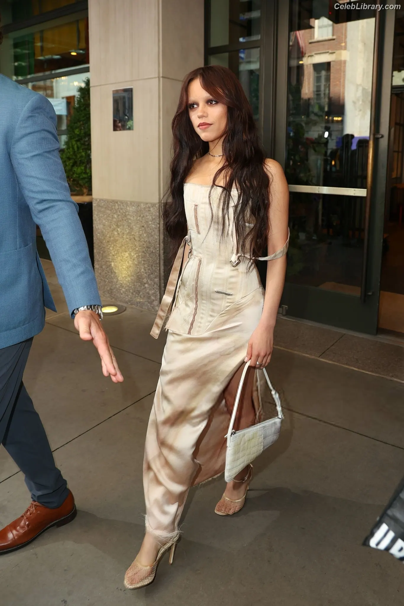 Jenna Ortega photo 15 of 5475
