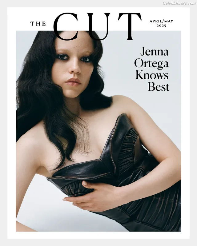 Jenna Ortega photo 5 of 5476